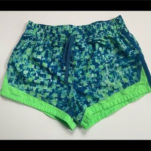 EUC. Under Armour Girls Running Shorts.